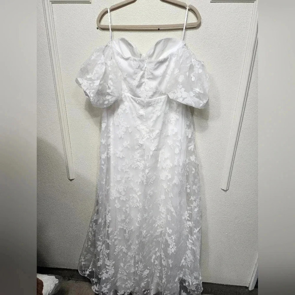 Lulu's Romantic Dedication White Floral Off-the-Shoulder Gown Wedding Party - Picture 11 of 12